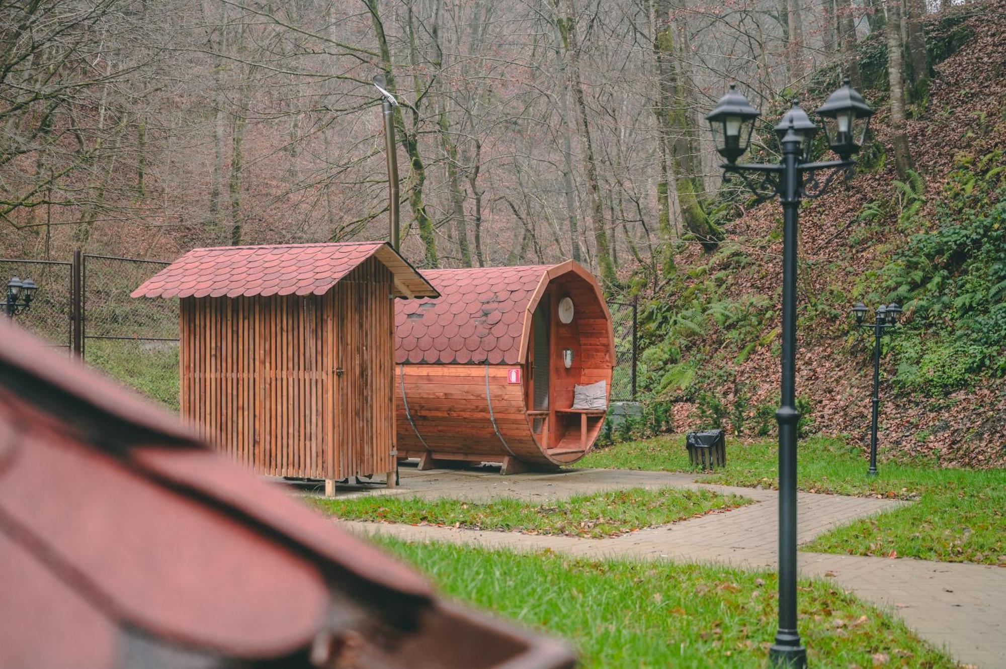 Valea Lui Liman Hotel Tomesti  Luaran gambar