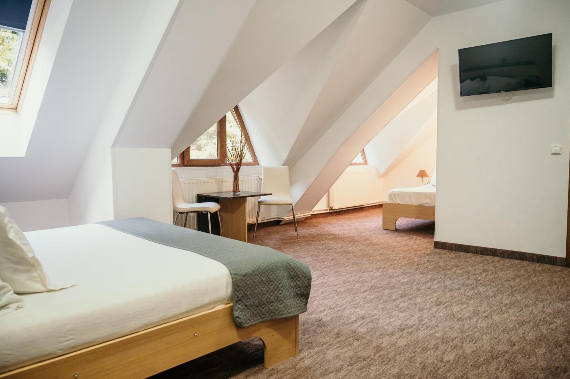 Valea Lui Liman Hotel Tomesti  Luaran gambar